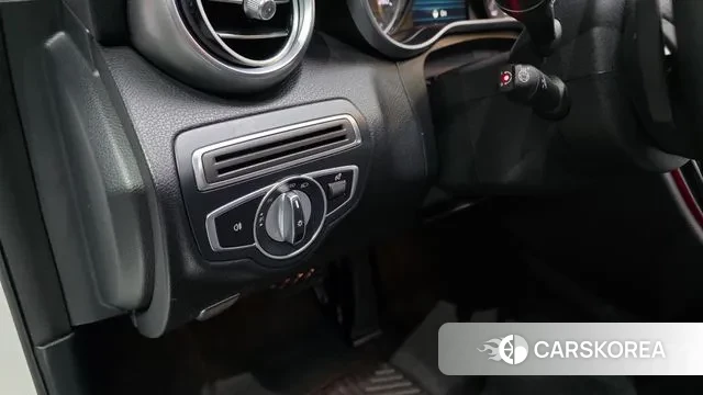 Mercedes-Benz C-Class W205 id 3723229 из Кореи 8