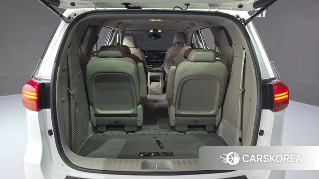 Kia All New Carnival id 4907791 из Кореи 8