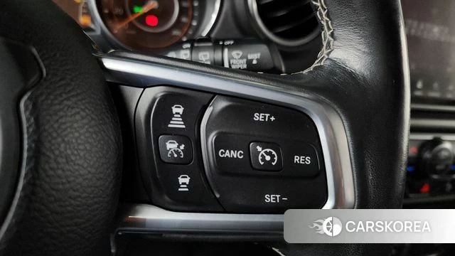 Jeep Wrangler (JL) id 4304759 из Кореи 8