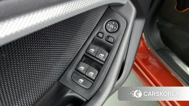 BMW 1 Series (F40) id 3788339 из Кореи 8