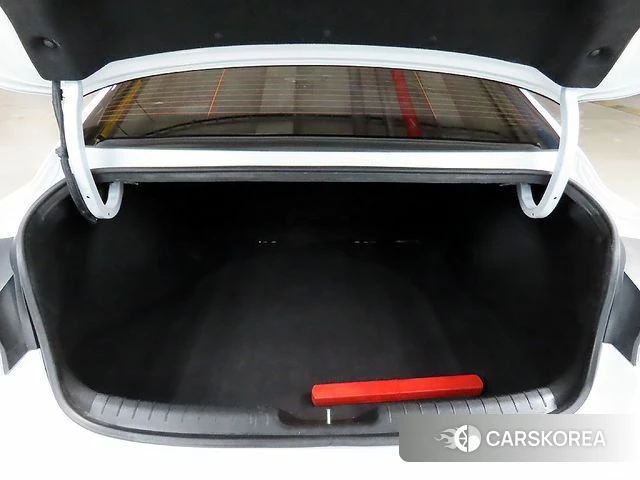 Hyundai Avante (CN7) id 3934520 из Кореи 8