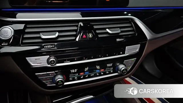 BMW 5 Series (G30) id 3043413 из Кореи 8