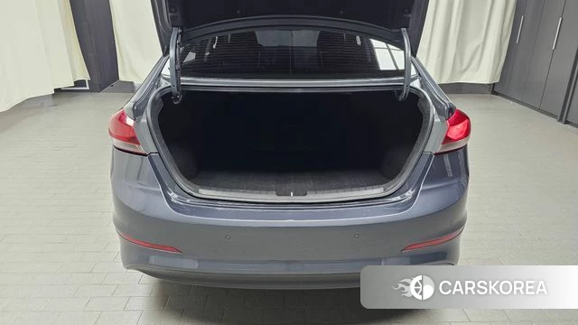 Hyundai Avante AD id 4924092 из Кореи 8