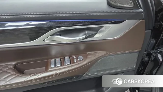 BMW 7 Series (G11) id 3373822 из Кореи 8