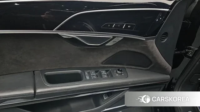 Audi A8 (D5) id 3691848 из Кореи 8