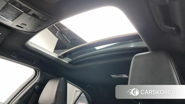 Lexus UX250h id 4508313 из Кореи 8