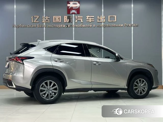 Lexus NX id 4263383 из Китая 8