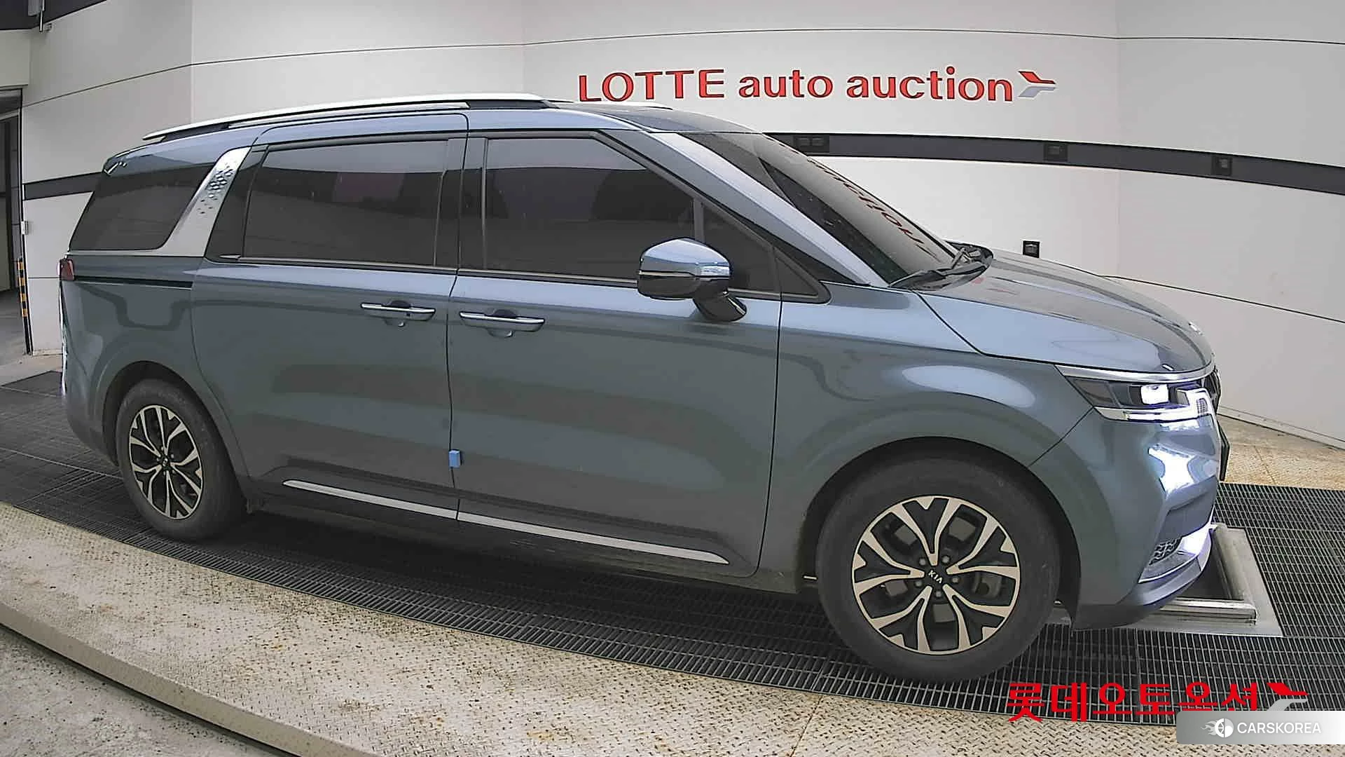 Kia Carnival id 4347376 из Кореи 8
