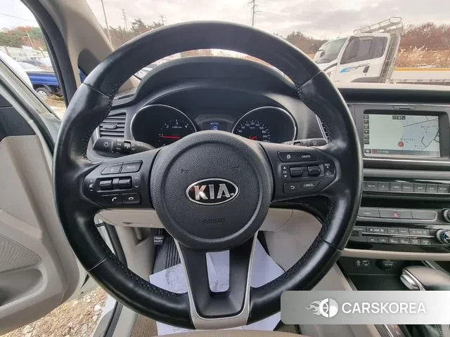 Kia The New Carnival id 2211914 из Кореи 8