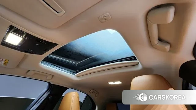 Lexus UX250h id 3428050 из Кореи 8