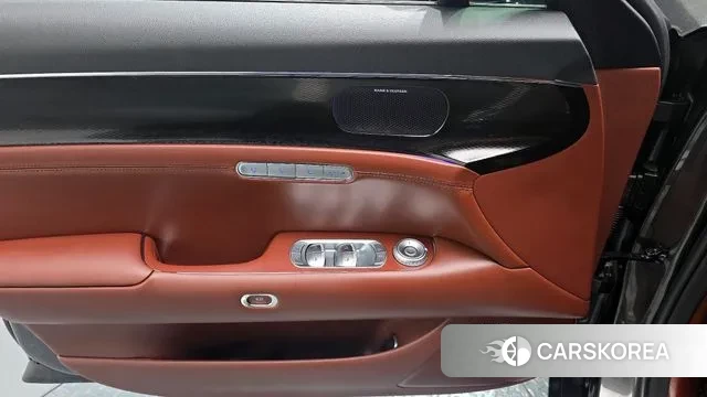 Genesis G90 (RS4) id 3777027 из Кореи 8