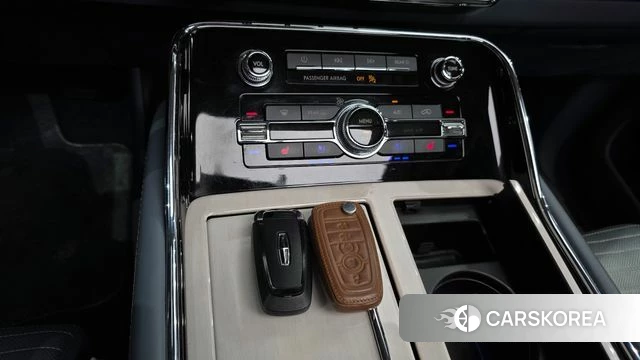 Lincoln Navigator 4th generation id 4410283 из Кореи 8