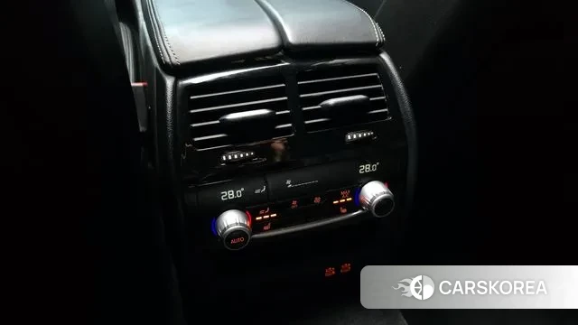 BMW 5 Series (G30) id 3535549 из Кореи 8