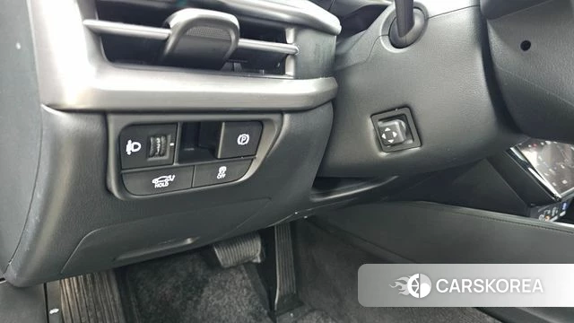 Hyundai Grandeur (GN7) id 4201656 из Кореи 8