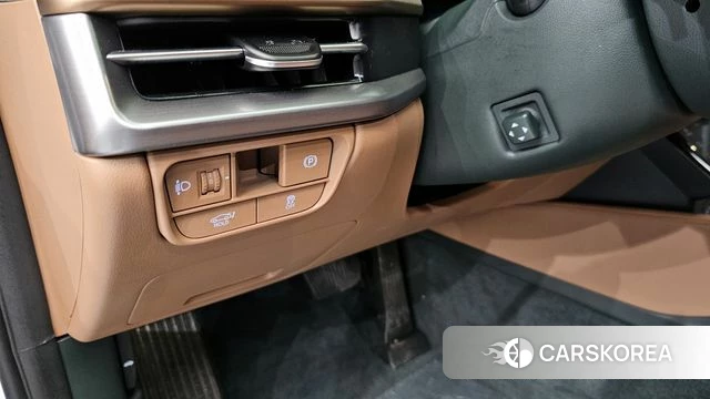 Hyundai Grandeur (GN7) id 3858522 из Кореи 8