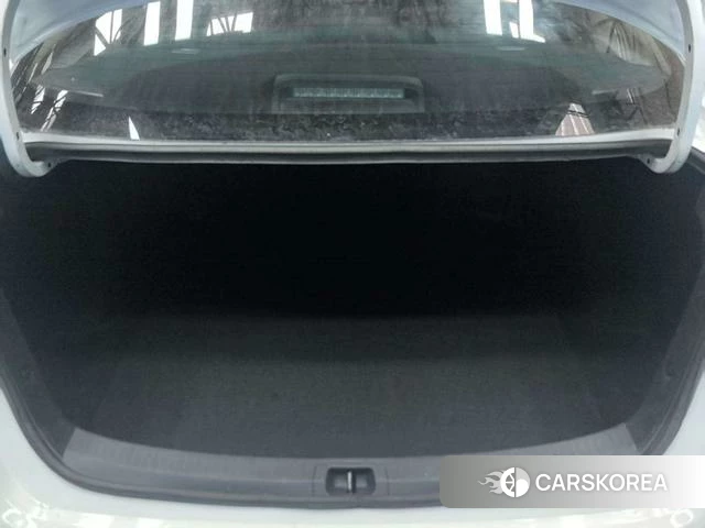 Toyota Corolla id 4218711 из Китая 8