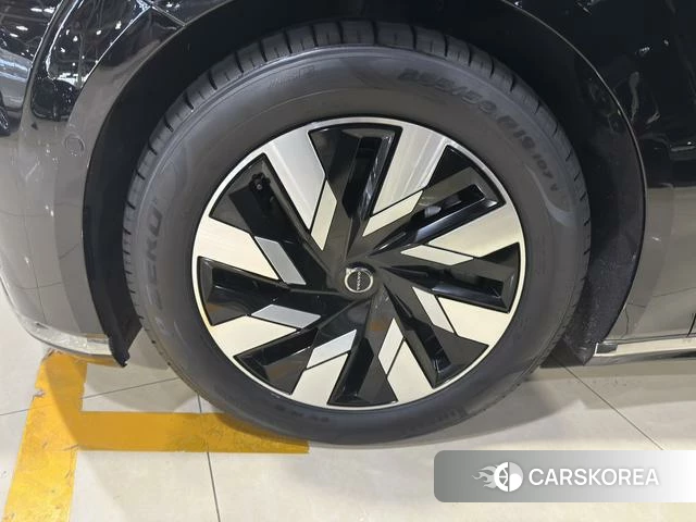 Volvo EM90 id 3908359 из Китая 8