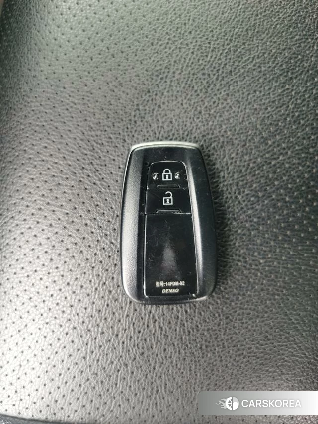 Toyota C-HR id 4210927 из Китая 8
