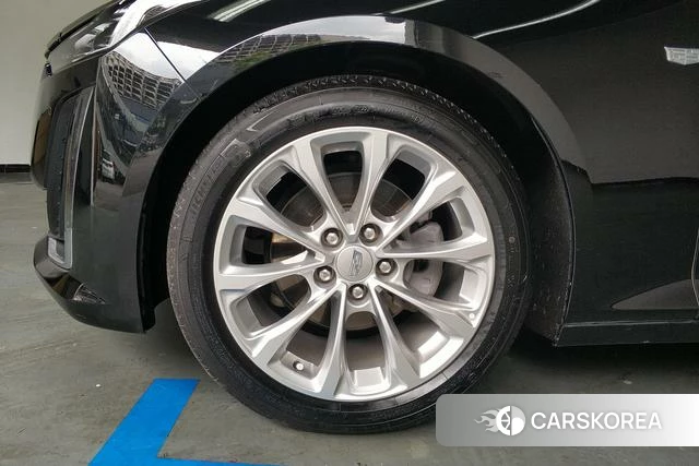 Cadillac CT5 id 4253350 из Китая 8