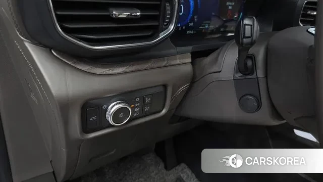 Ford Explorer 6th Generation id 3342566 из Кореи 8