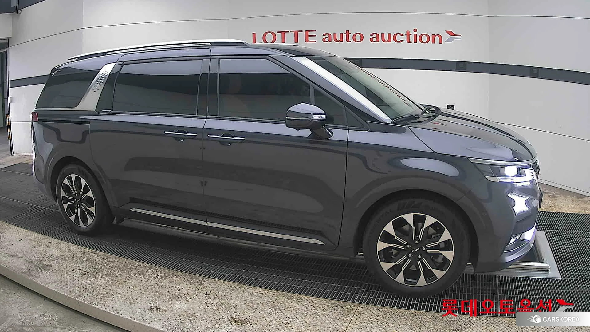 Kia Carnival Limousine id 3875728 из Кореи 8