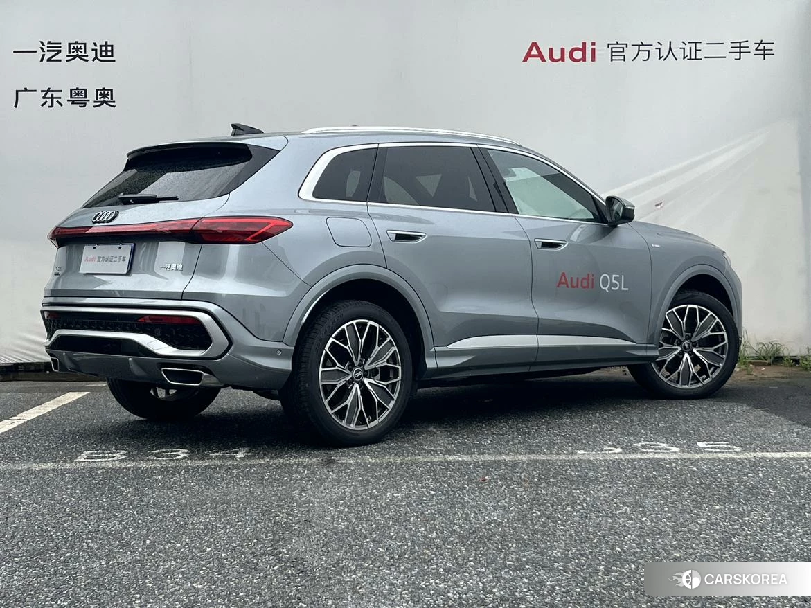 Audi Q5L id 4479354 из Китая 8