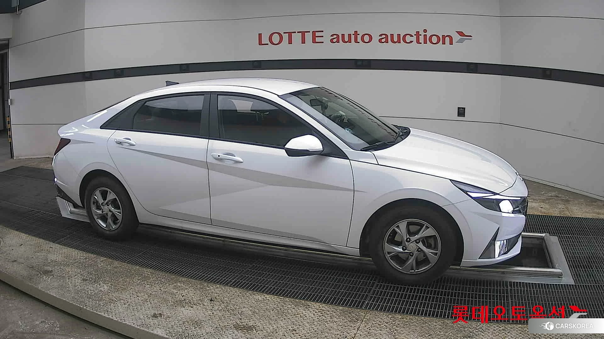 Hyundai Avante id 3875696 из Кореи 8