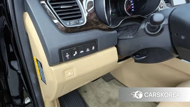 Kia The New Carnival id 3060101 из Кореи 8