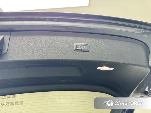Audi Q5L id 4258799 из Китая 8