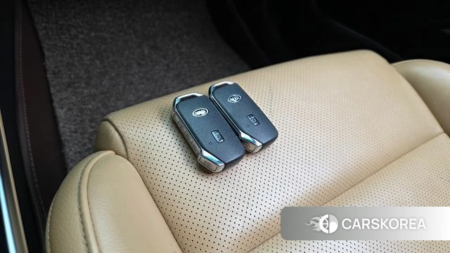 Kia K7 Premier Hybrid id 4882306 из Кореи 8