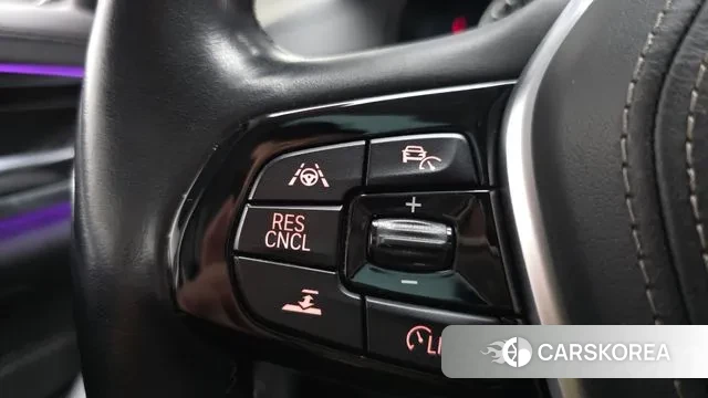 BMW 5 Series (G30) id 3374827 из Кореи 8