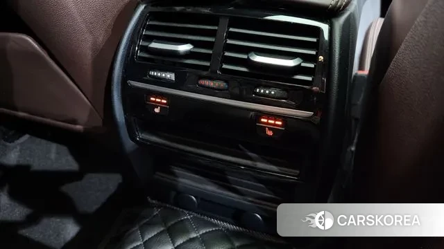 BMW 5 Series (G30) id 3672595 из Кореи 8