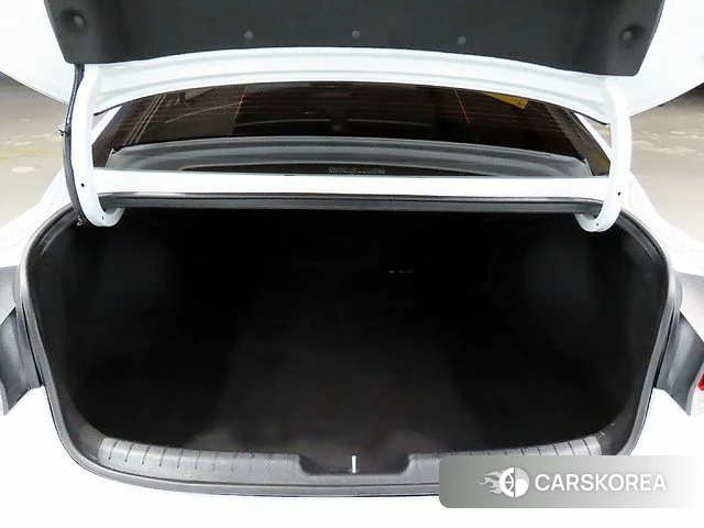 Hyundai The New Avante (CN7) id 3896502 из Кореи 8