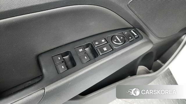 Hyundai Avante AD id 3873752 из Кореи 8