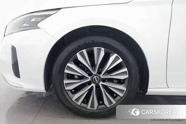 Nissan Teana id 4329042 из Китая 8