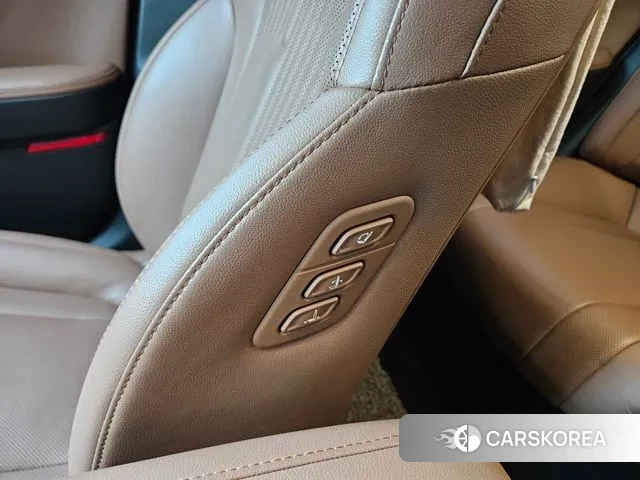 Hyundai Grandeur Hybrid (GN7) id 3565982 из Кореи 8