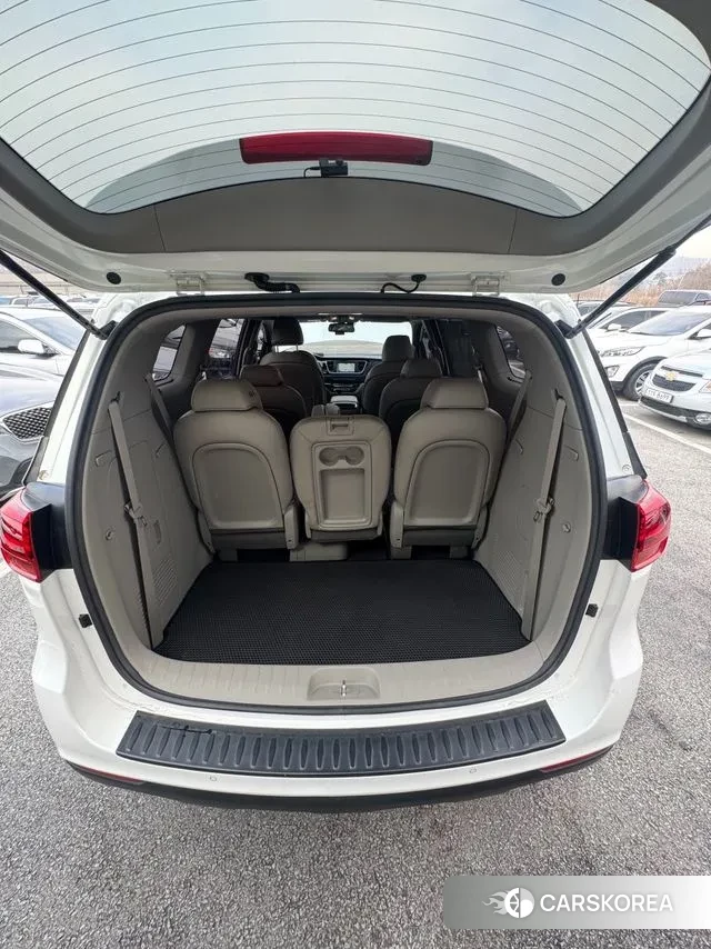 Kia The New Carnival id 3402971 из Кореи 8