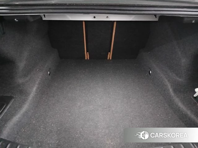 BMW 5 Series (G30) id 3819684 из Кореи 8