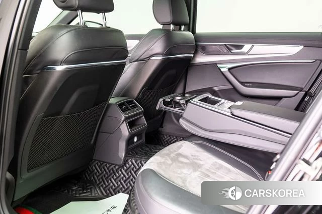 Audi A6L id 4300997 из Китая 8