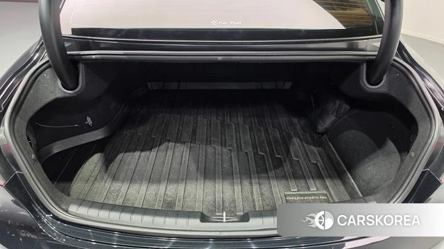Hyundai The New Grandeur IG Hybrid id 4746243 из Кореи 8
