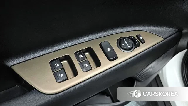 Kia Stonic id 3541586 из Кореи 8