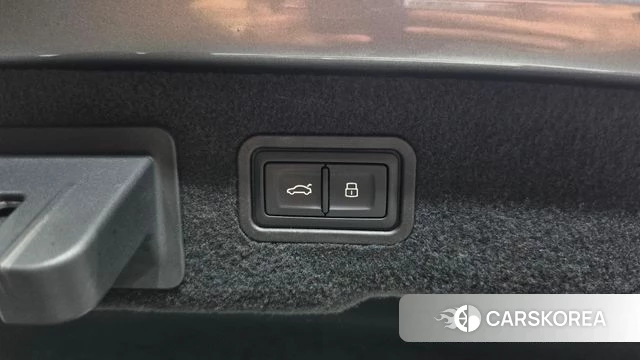 Audi A8 (D5) id 4672579 из Кореи 8
