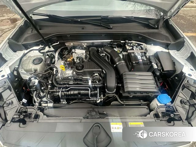 Audi Q2L id 4259468 из Китая 8