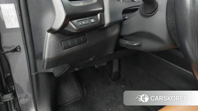 Lexus UX250h id 4760034 из Кореи 8