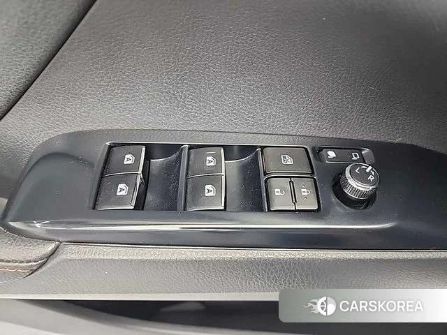 Toyota Camry (XV70) id 3924764 из Кореи 8