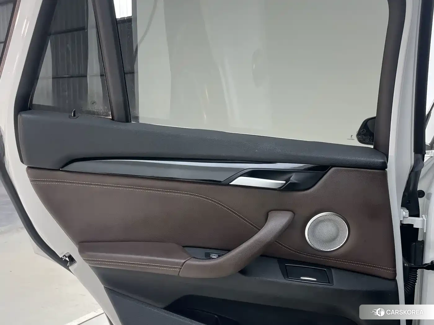 BMW X1 id 4679679 из Китая 9