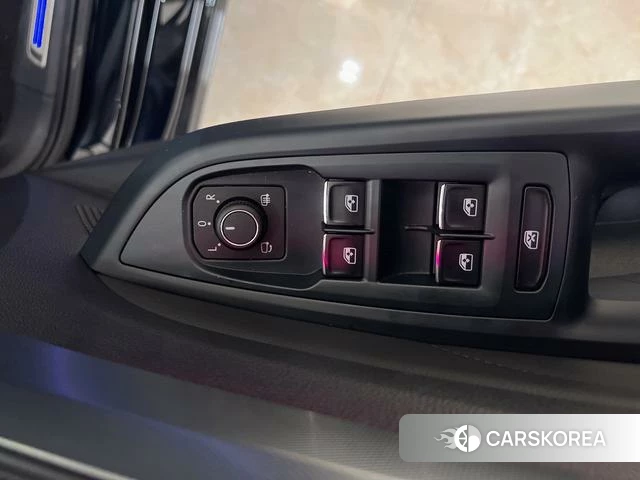 Volkswagen Passat PHEV id 4262053 из Китая 8