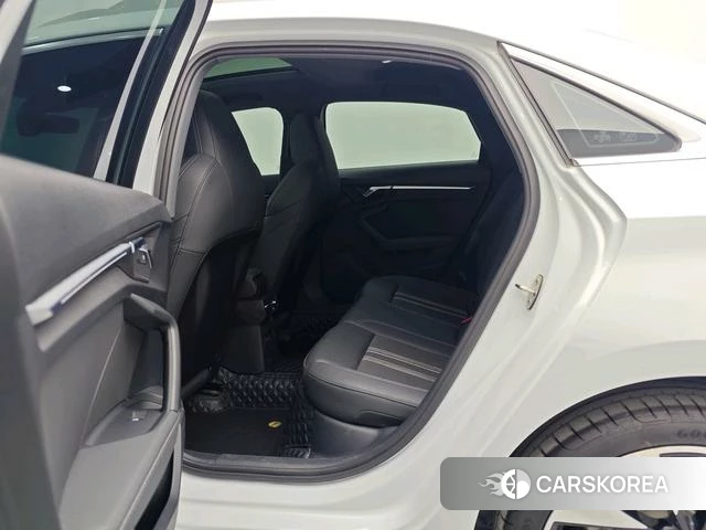 Audi A3 id 4209568 из Китая 8