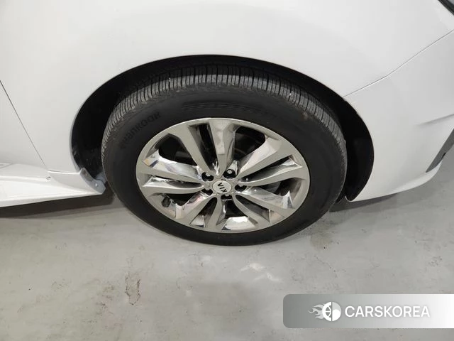 Kia All New Carnival id 4776552 из Кореи 8