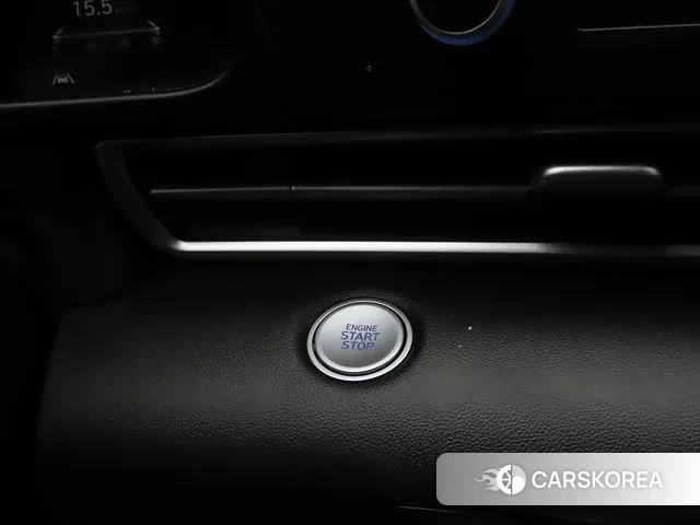 Hyundai Avante Hybrid (CN7) id 3606579 из Кореи 8